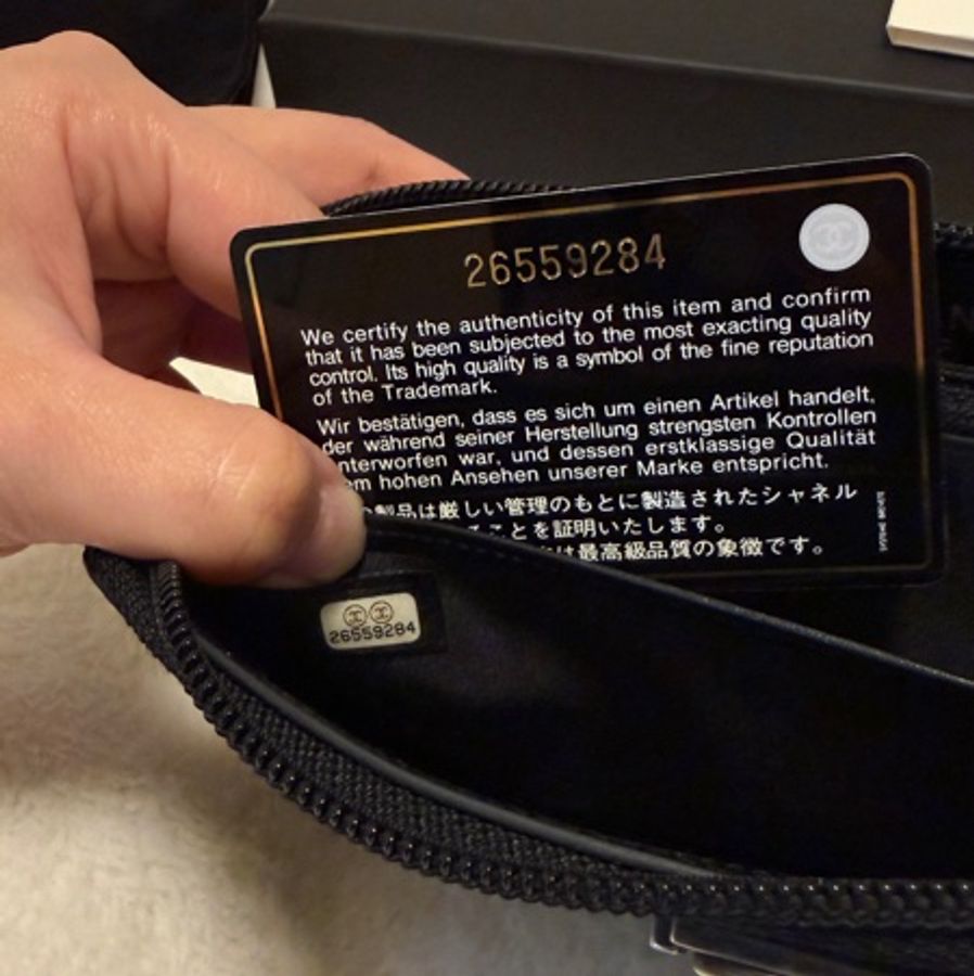 Chanel boy荔枝皮 銀扣長夾 ㄇ字拉鏈款-10