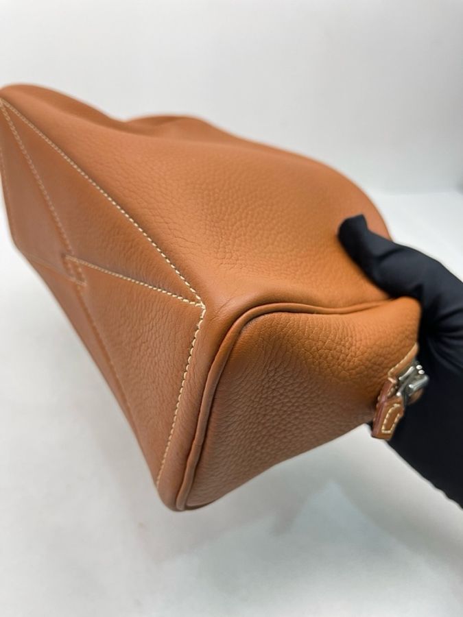 Hermes 愛馬仕 系列:手拿包 洗漱包 男女同款金棕銀扣 TC皮 框L刻 尺寸:底長19cm。-15