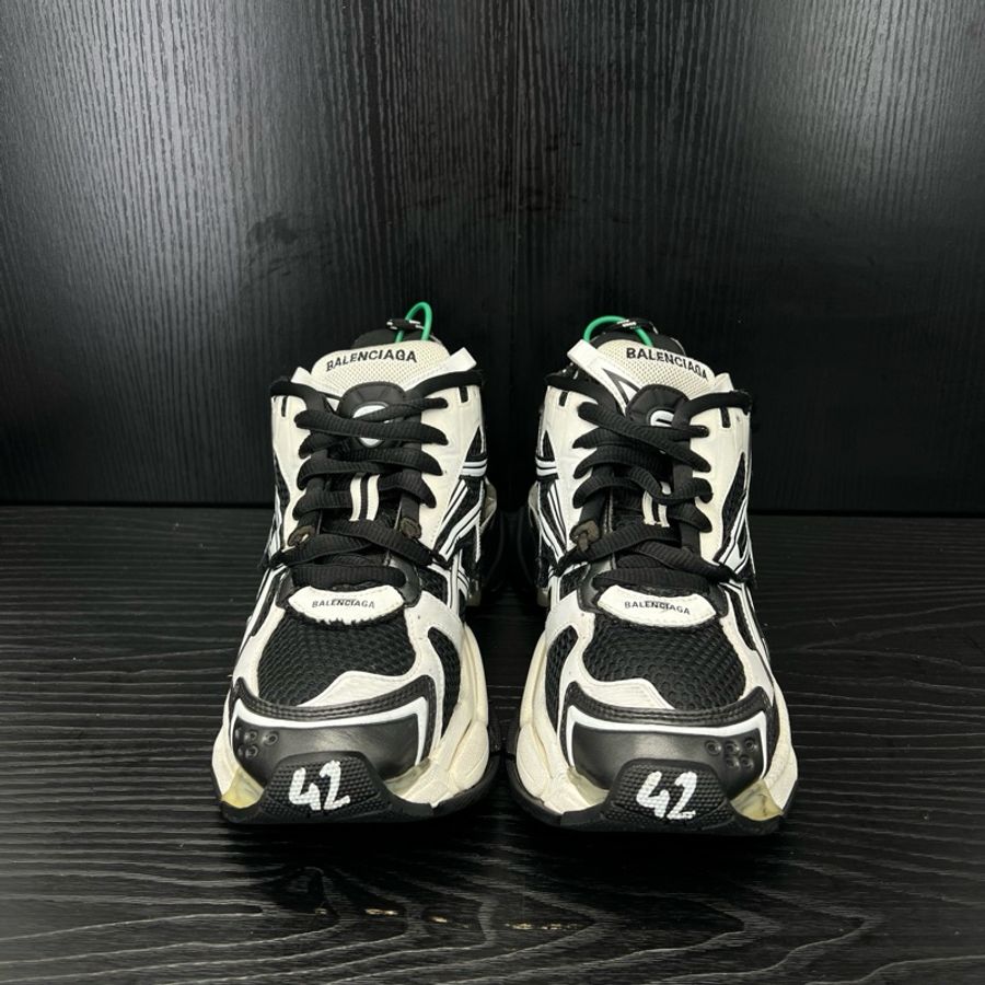 Balenciaga巴黎世家 runner 黑白 42碼-1