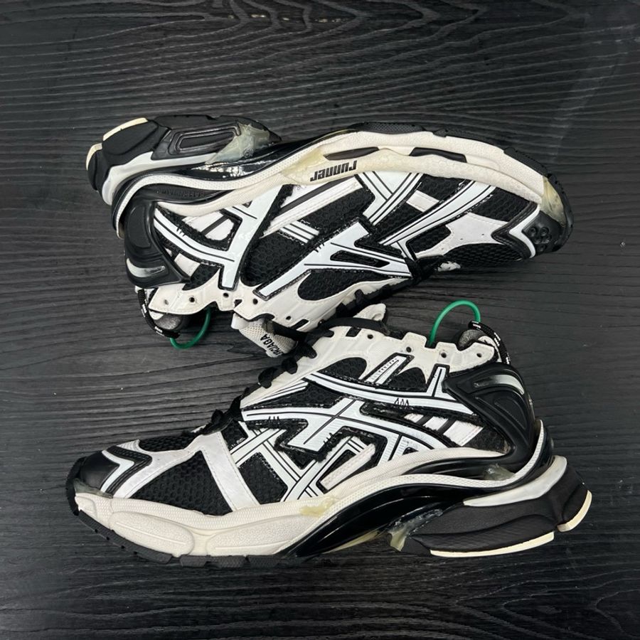 Balenciaga巴黎世家 runner 黑白 42碼-5