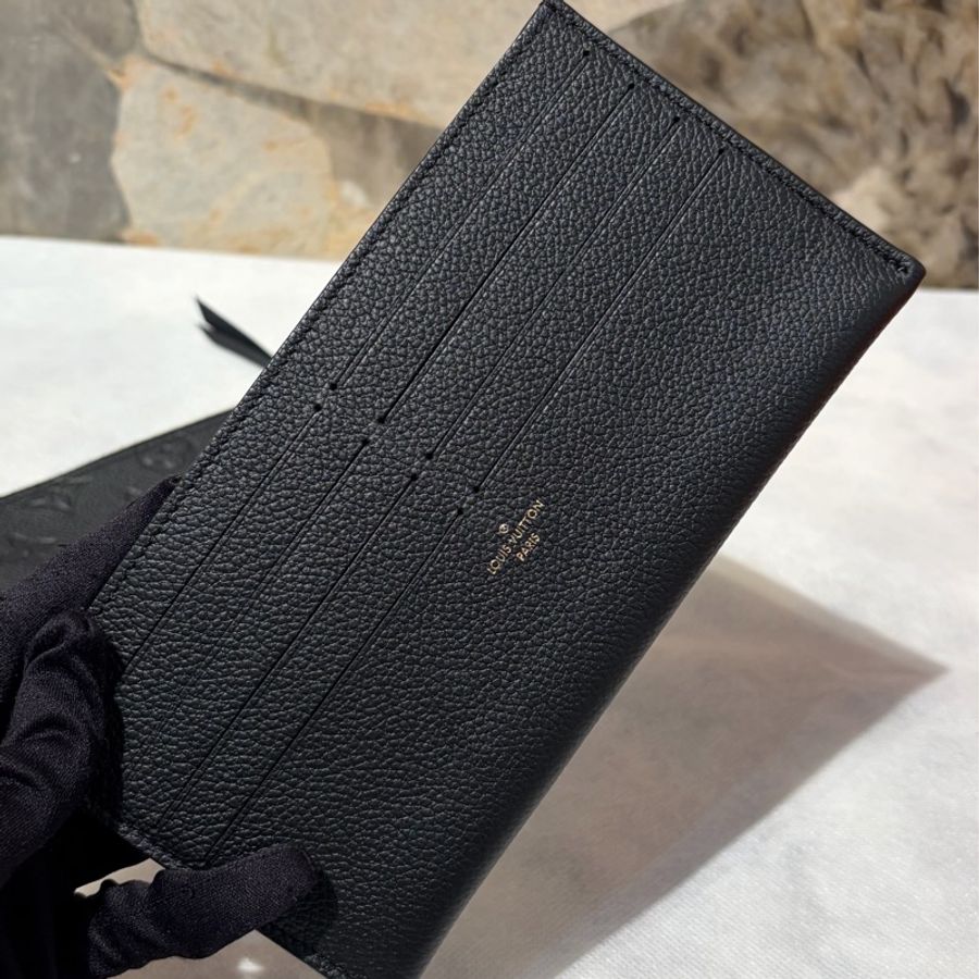 Louis Vuitton 黑牛皮壓紋3合1掀蓋練包WOC-11