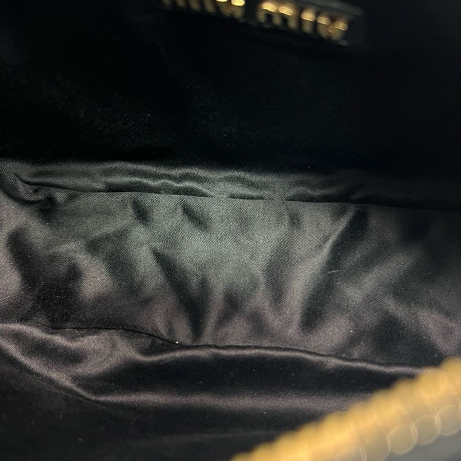 Miumiu謬謬 黑金全皮hobo單肩斜挎包-7