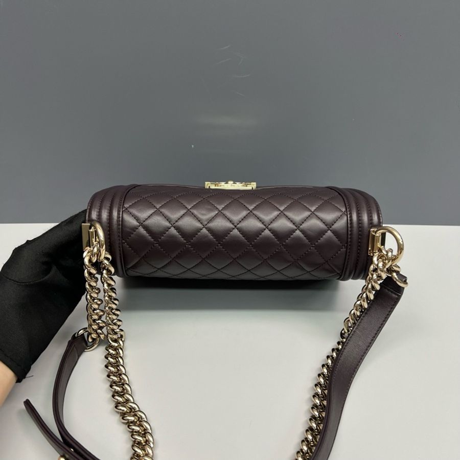 Chanel香奈兒 絳紫色全皮金扣中號Leboy鏈條包 芯片款-14
