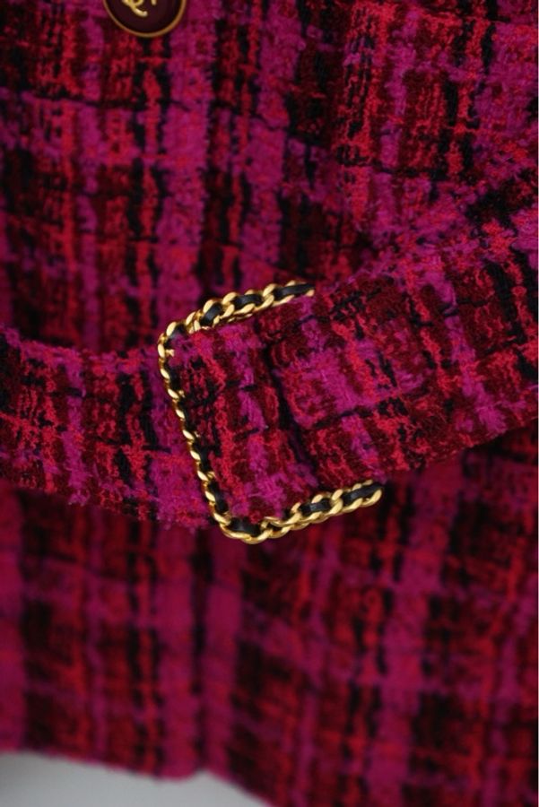 Chanel 95年玫红格纹金扣收腰大衣-16