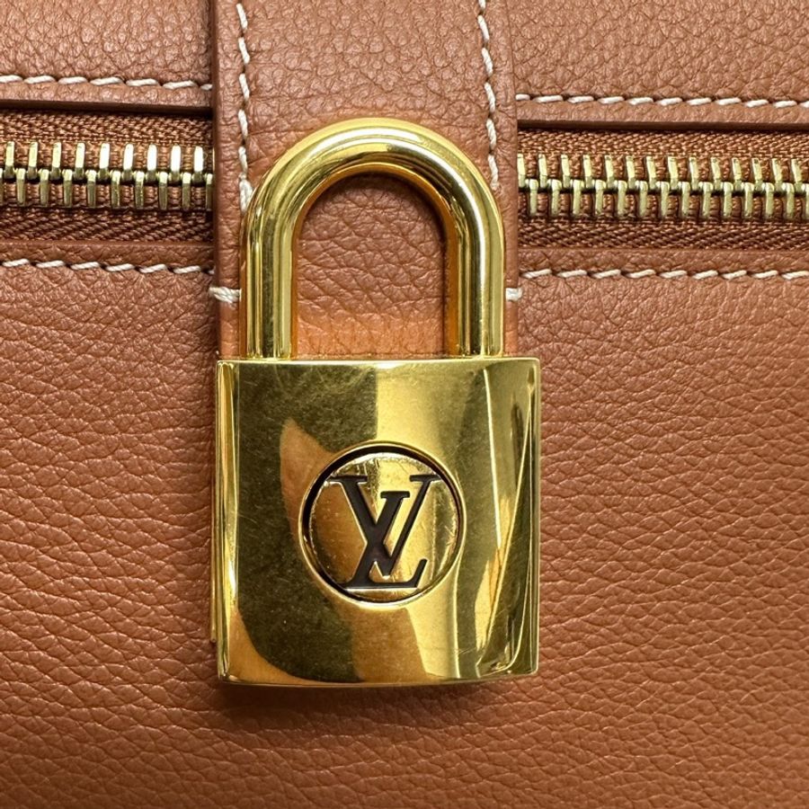 Louis Vuitton 路易威登新款盒子 附件 有肩帶.塵袋底長19。-8