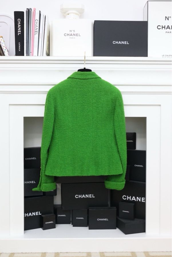 Chanel93年草绿色金扣四口袋外套-1