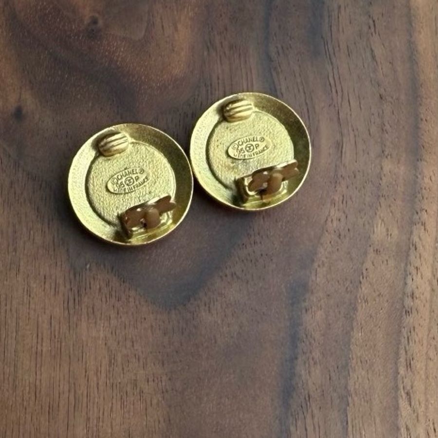 Chanel香奈兒中古黑金圓形雙C耳夾-4