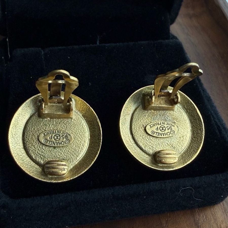 Chanel香奈兒中古黑金圓形雙C耳夾-7