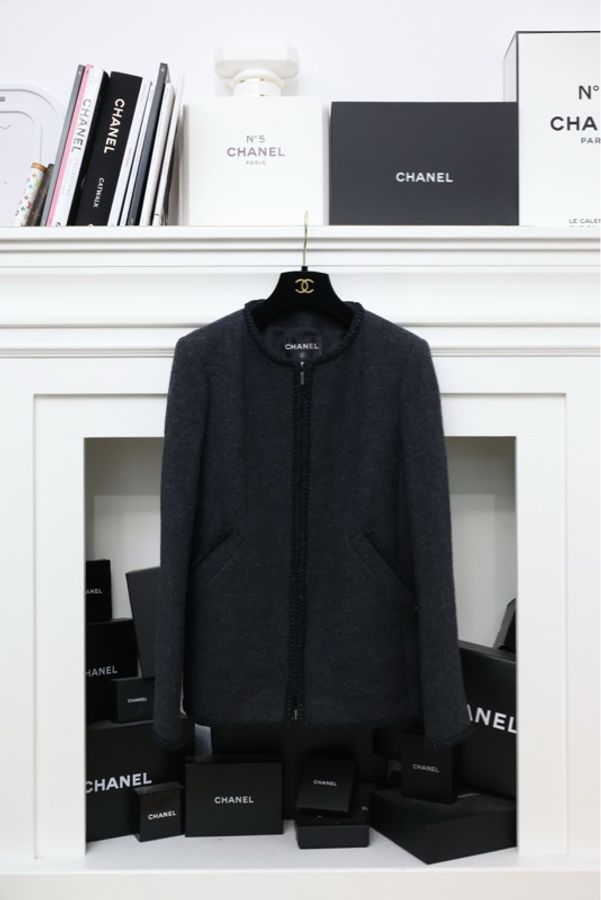 Chanel 15年灰色羊毛两口袋拉链外套-0