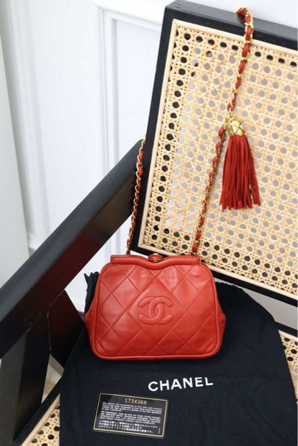 Chanel 1开红金流苏蛙口包单肩包-0