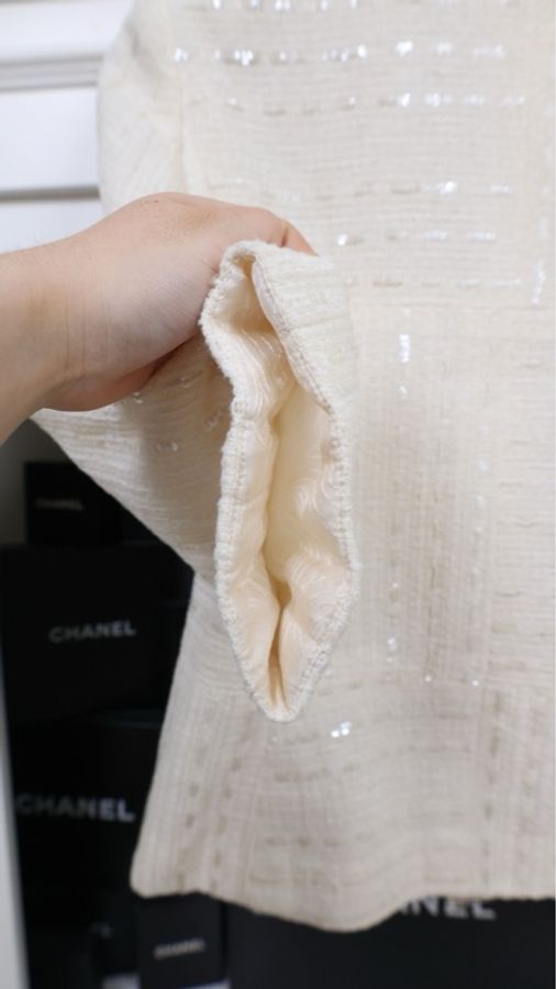 Chanel 00年白色亮片贝母扣圆领外套-8