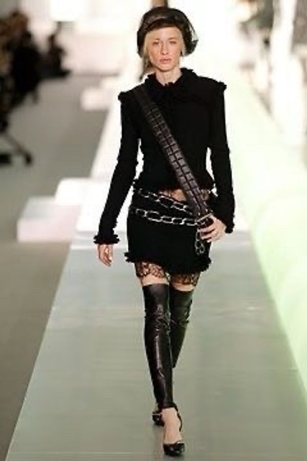 Chanel 03年黑色花边领滚边外套-5