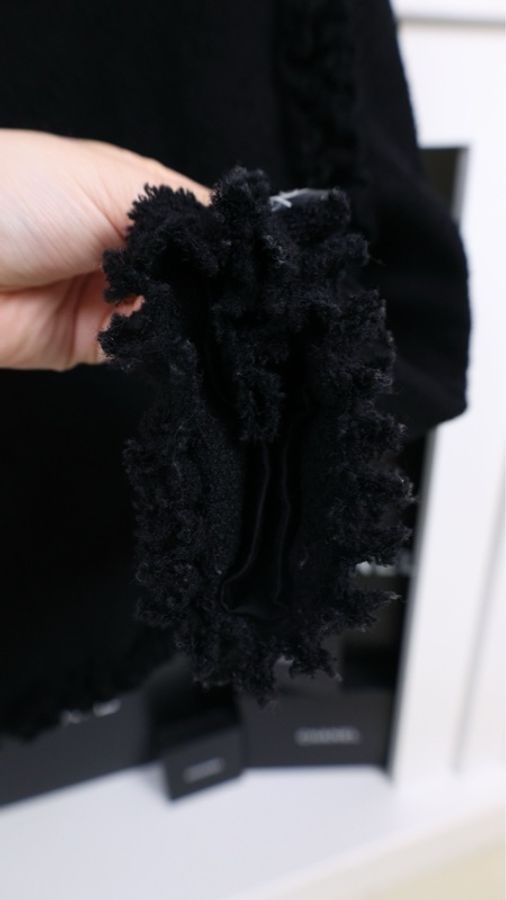 Chanel 03年黑色花边领滚边外套-8