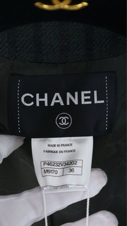 Chanel 13年爱丁堡系列秀款绿色格纹红线滚边琉璃扣两口袋外套-30