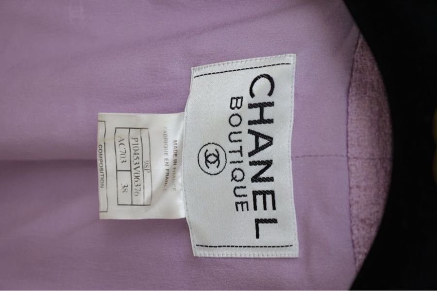 Chanel 98年香芋紫四口袋V领上衣半裙套装-22