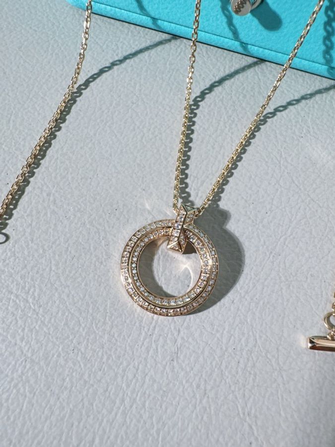 Tiffany蒂芙尼 T系列 18K玫瑰金滿鑽T1圈形項鍊,小號-6