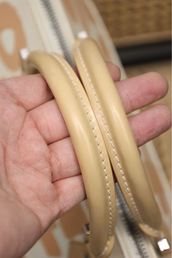 LV Alma Long奶茶涂鸦法棍包中号贝壳包手提包-6
