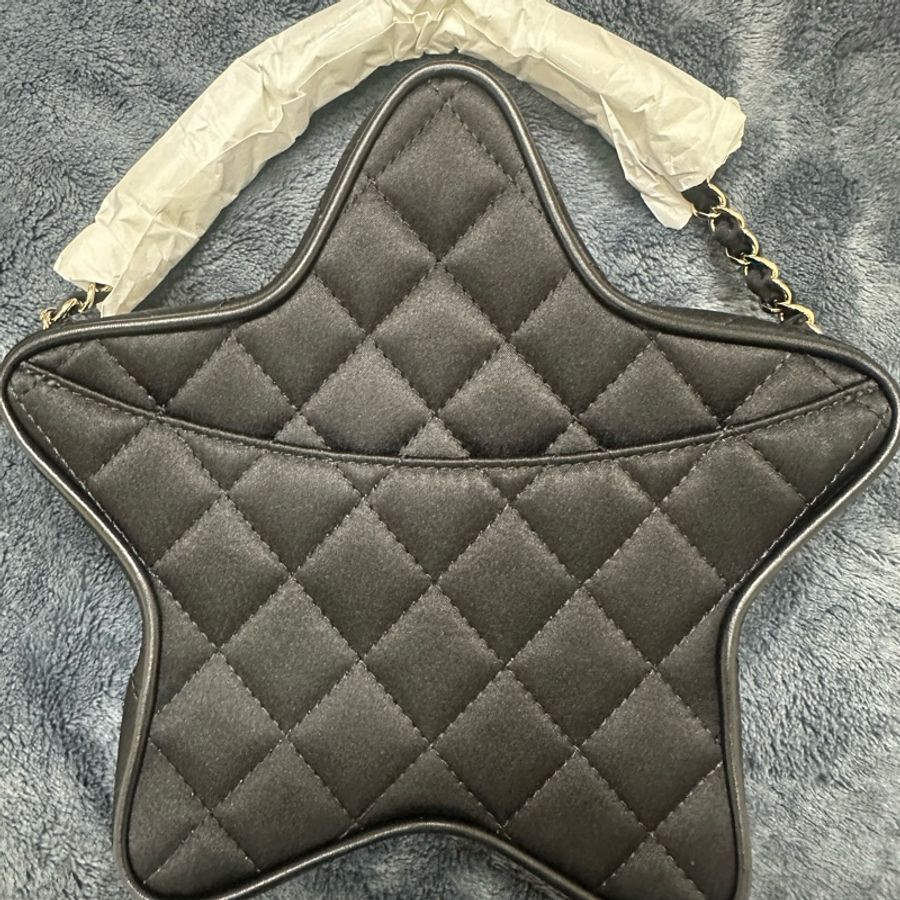 【完整全配+購證】Chanel 24C 限量星星包 (小號)經典黑色尼龍材質 晶片款-1