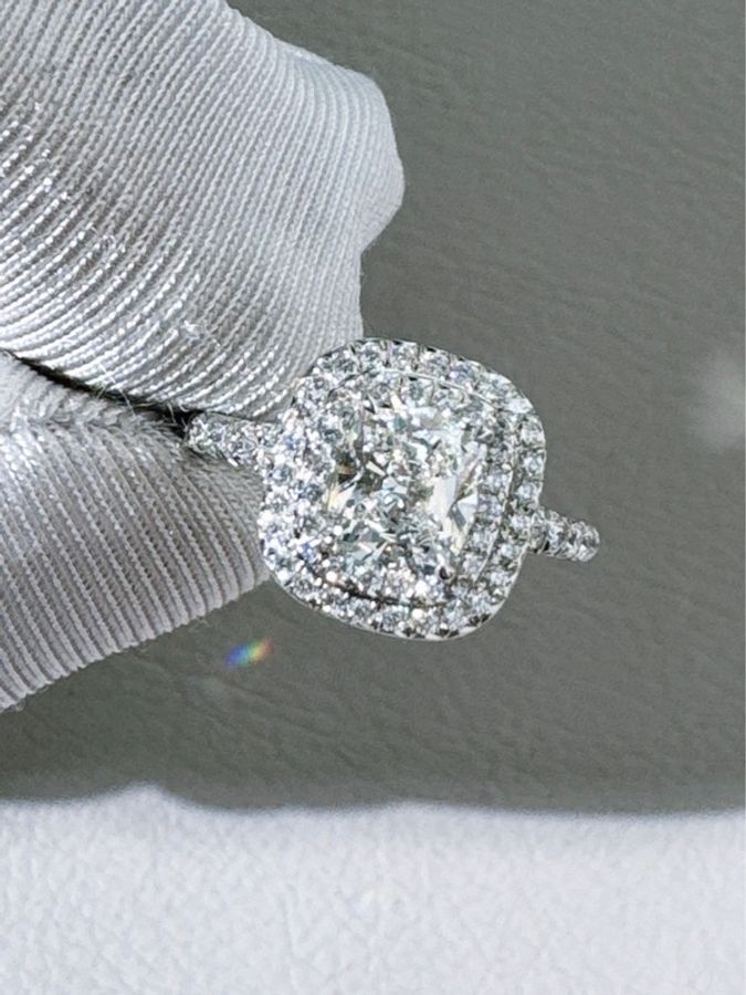 Tiffany蒂芙尼 Soleste系列 鉑金鑲鑽枕形鑽石戒指,主鑽97分-4