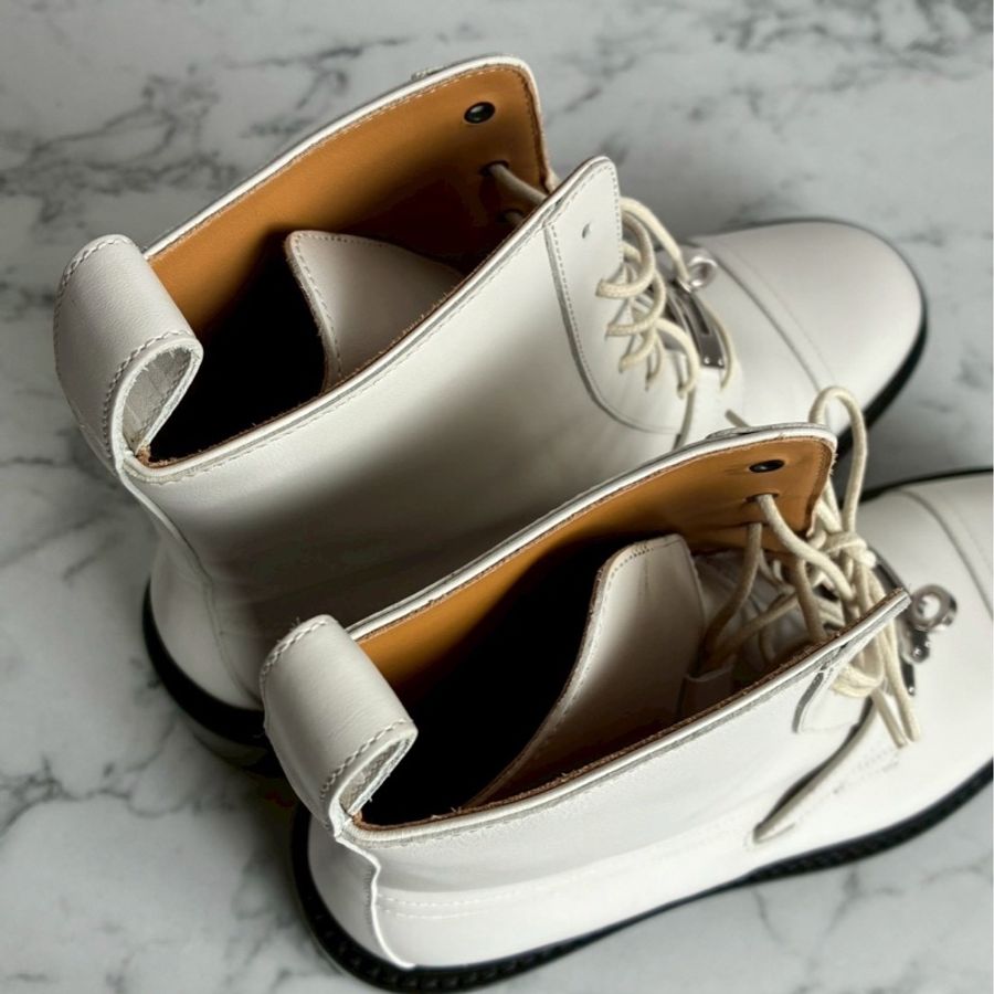 Hermes 米白黑底kelly釦綁帶靴子👢38.5-10