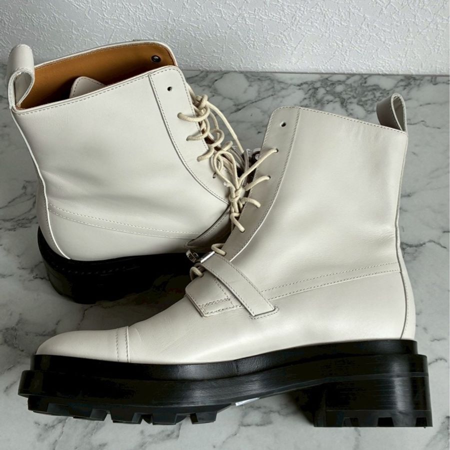 Hermes 米白黑底kelly釦綁帶靴子👢38.5-20