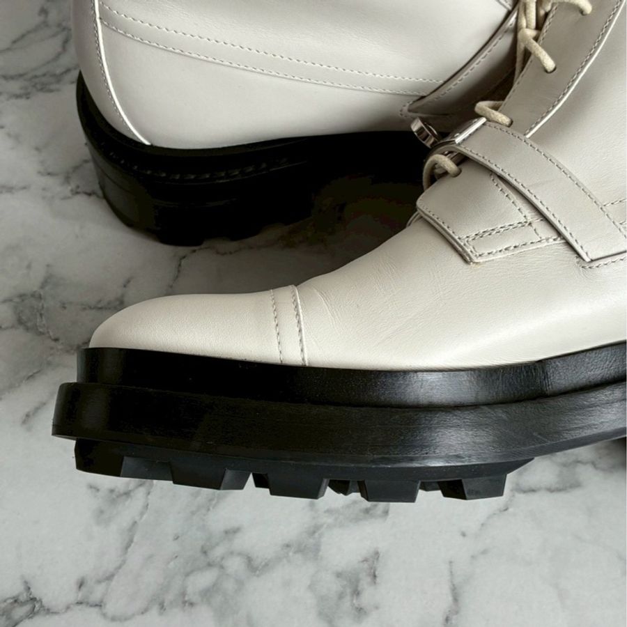 Hermes 米白黑底kelly釦綁帶靴子👢38.5-22
