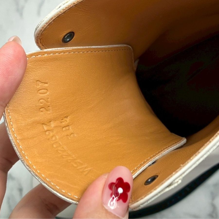 Hermes 米白黑底kelly釦綁帶靴子👢38.5-31
