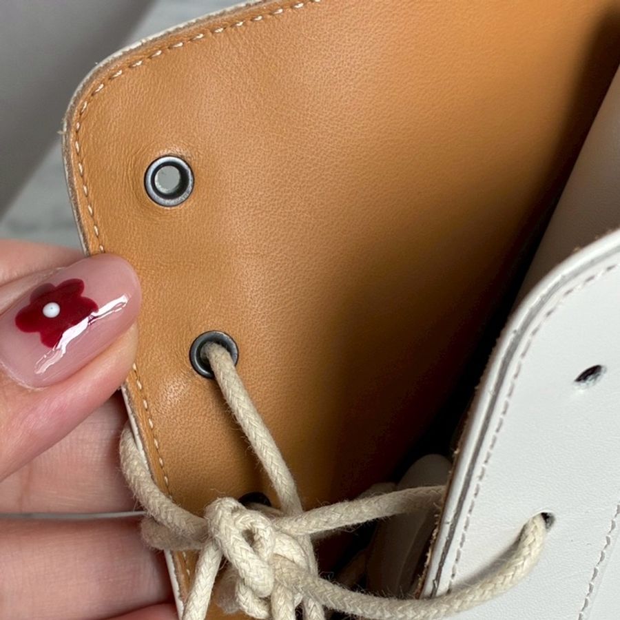 Hermes 米白黑底kelly釦綁帶靴子👢38.5-38