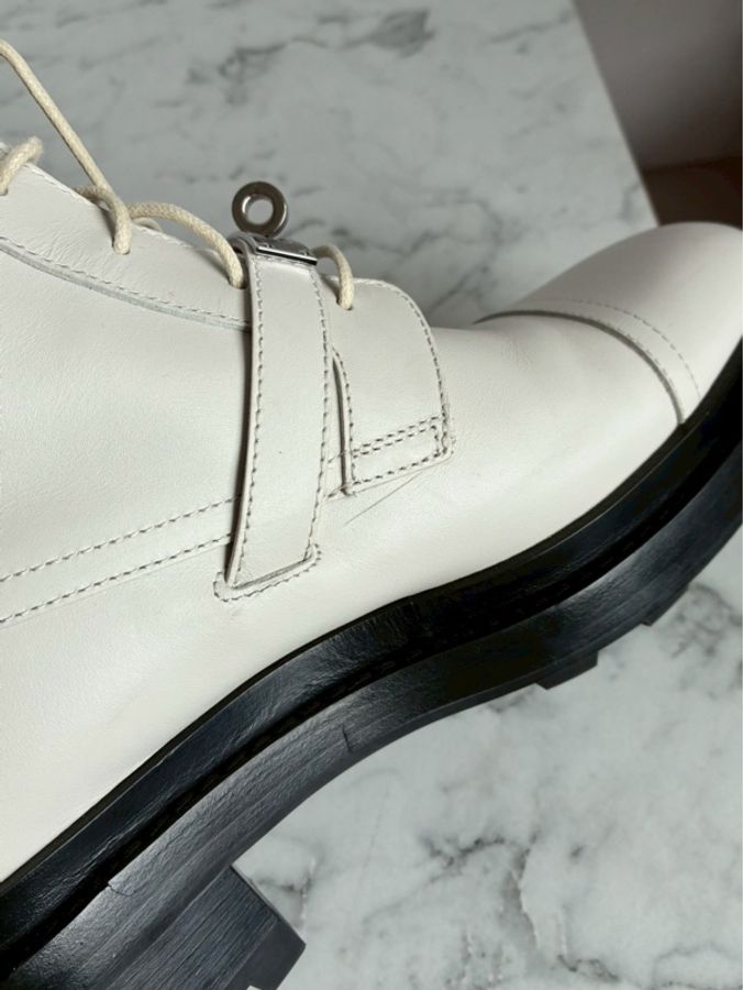 Hermes 米白黑底kelly釦綁帶靴子👢38.5-50