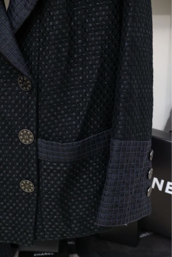 Chanel 16年首尔系列露背双排扣西装外套-10