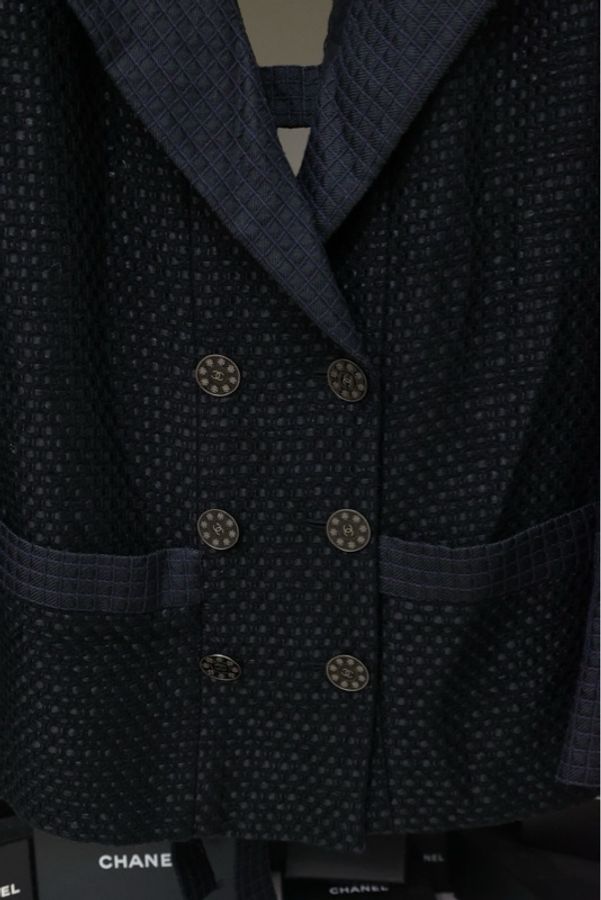 Chanel 16年首尔系列露背双排扣西装外套-16