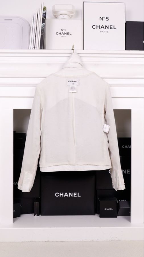 Chanel 16年首尔系列白金珍珠扣油蜡皮衣翻领外套-6