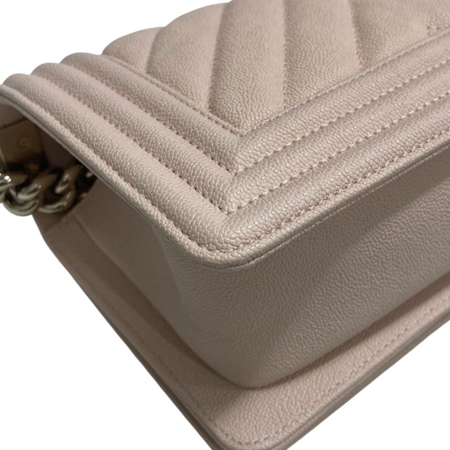 CHANEL 香奈兒 SMALL BOY BAG 淡粉色 小牛皮 金釦-6