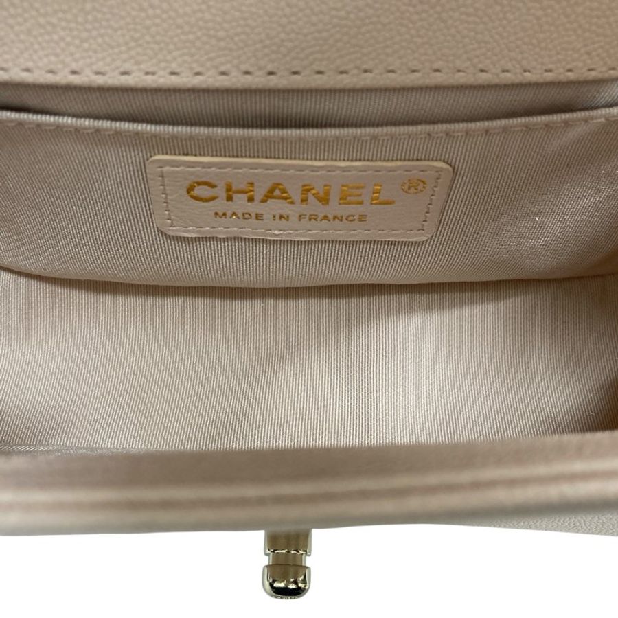 CHANEL 香奈兒 SMALL BOY BAG 淡粉色 小牛皮 金釦-10