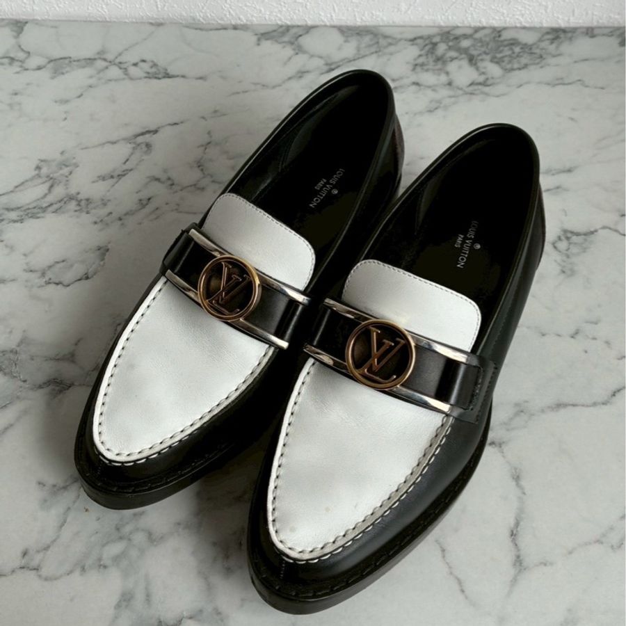 LV黑白/花紋圓形logo樂福鞋👞38-0