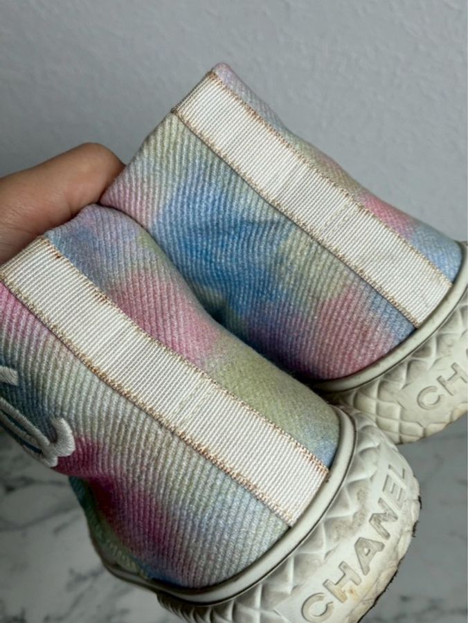 Chanel 絢彩白雙C高筒鞋38.5-25