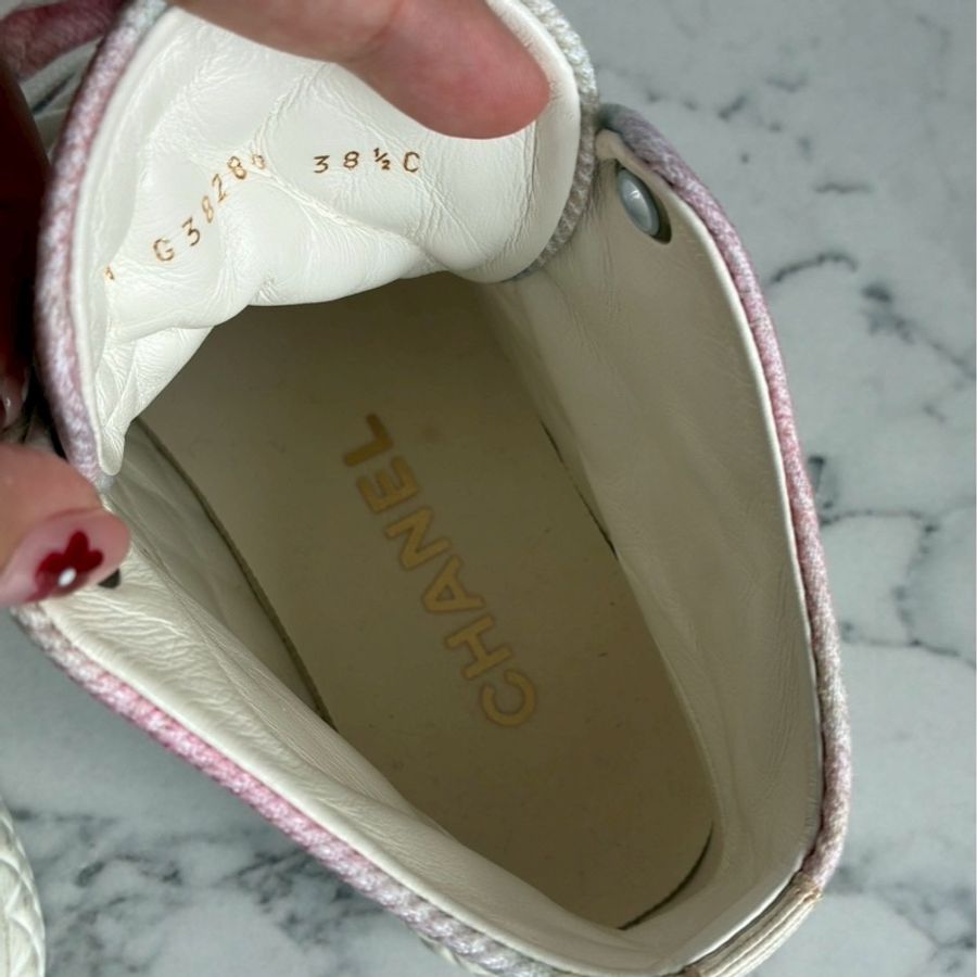 Chanel 絢彩白雙C高筒鞋38.5-27