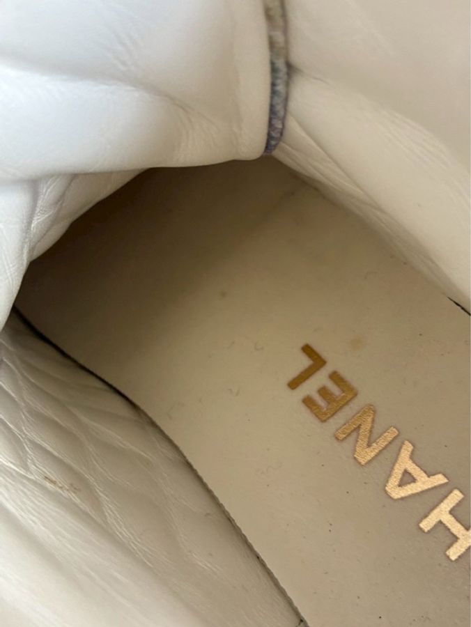 Chanel 絢彩白雙C高筒鞋38.5-32