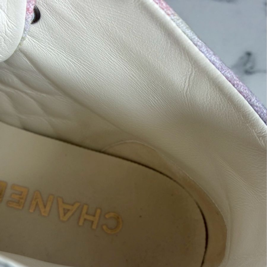 Chanel 絢彩白雙C高筒鞋38.5-37