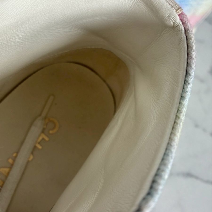 Chanel 絢彩白雙C高筒鞋38.5-40