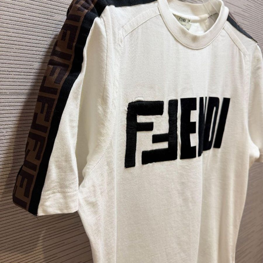 💎Han's house精品服飾💎FENDI 芬迪 短 T 義大利製 男女共穿 現貨 XS ~ M-1