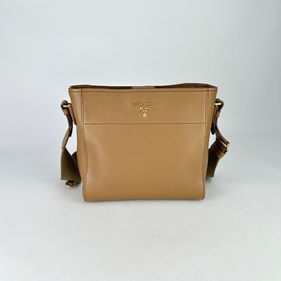 Prada Vitello Daino 托特包 2016年-6