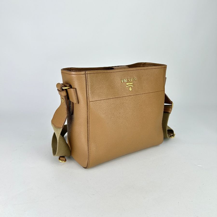 Prada Vitello Daino 托特包 2016年-8