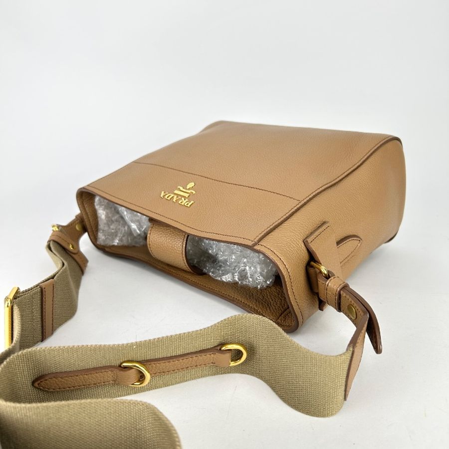 Prada Vitello Daino 托特包 2016年-16