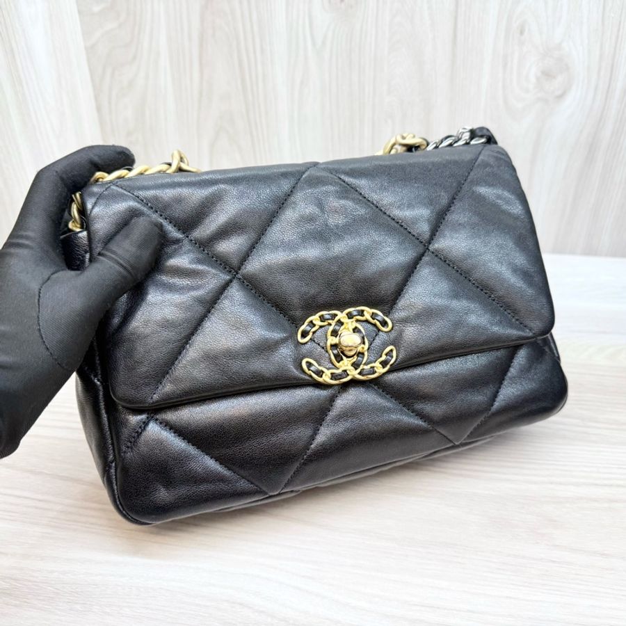 CHANEL🖤黑色羊皮19系列26CM/AS1160-11