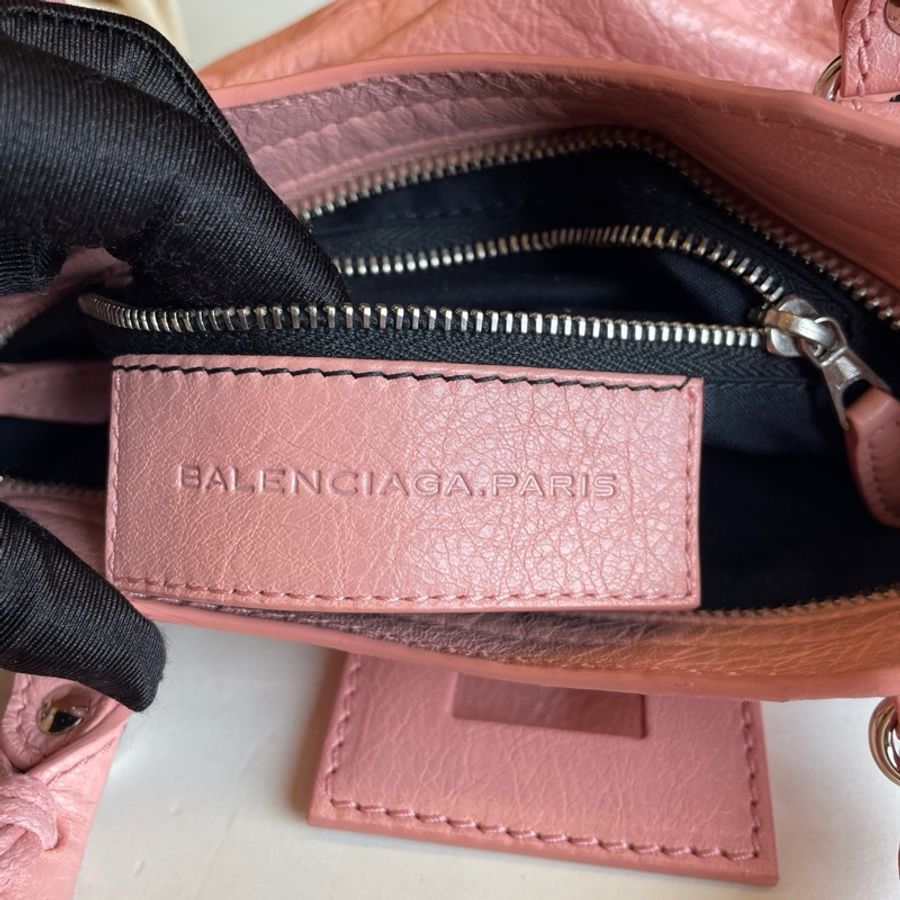 Balenciaga巴黎世家 蜜桃粉mini city小號機車包手提包斜挎包-6