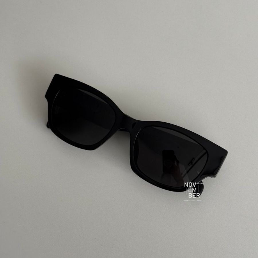 99新 🆕 Celine 瑟琳 Logo墨鏡 黑色-5