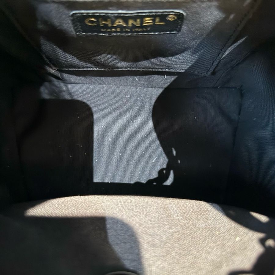 Chanel/香奈兒 黑色荔枝皮Duma炸藥包雙肩包芯片款-5