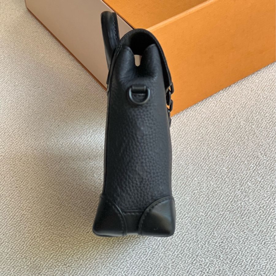LV 路易威登Nano Steamer 黑色全皮壓紋 單肩斜挎包-4