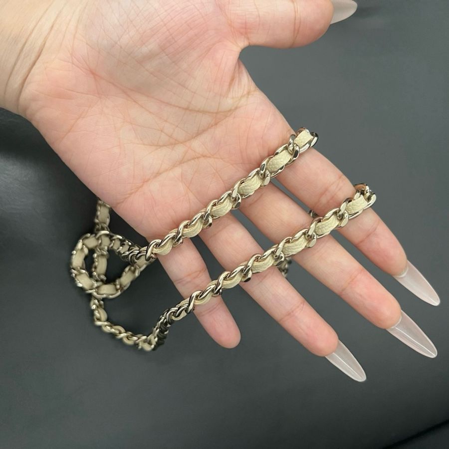 Chanel香奈兒 Ip 26s米色手提包化妝包斜背包-6